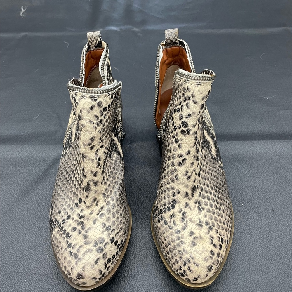 EUC booties by Lucky Brand